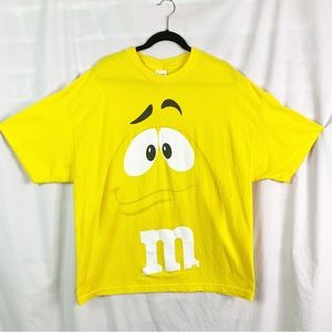 M&M's Yellow Peanut M&M Character Short Sleeve T-shirt XXL